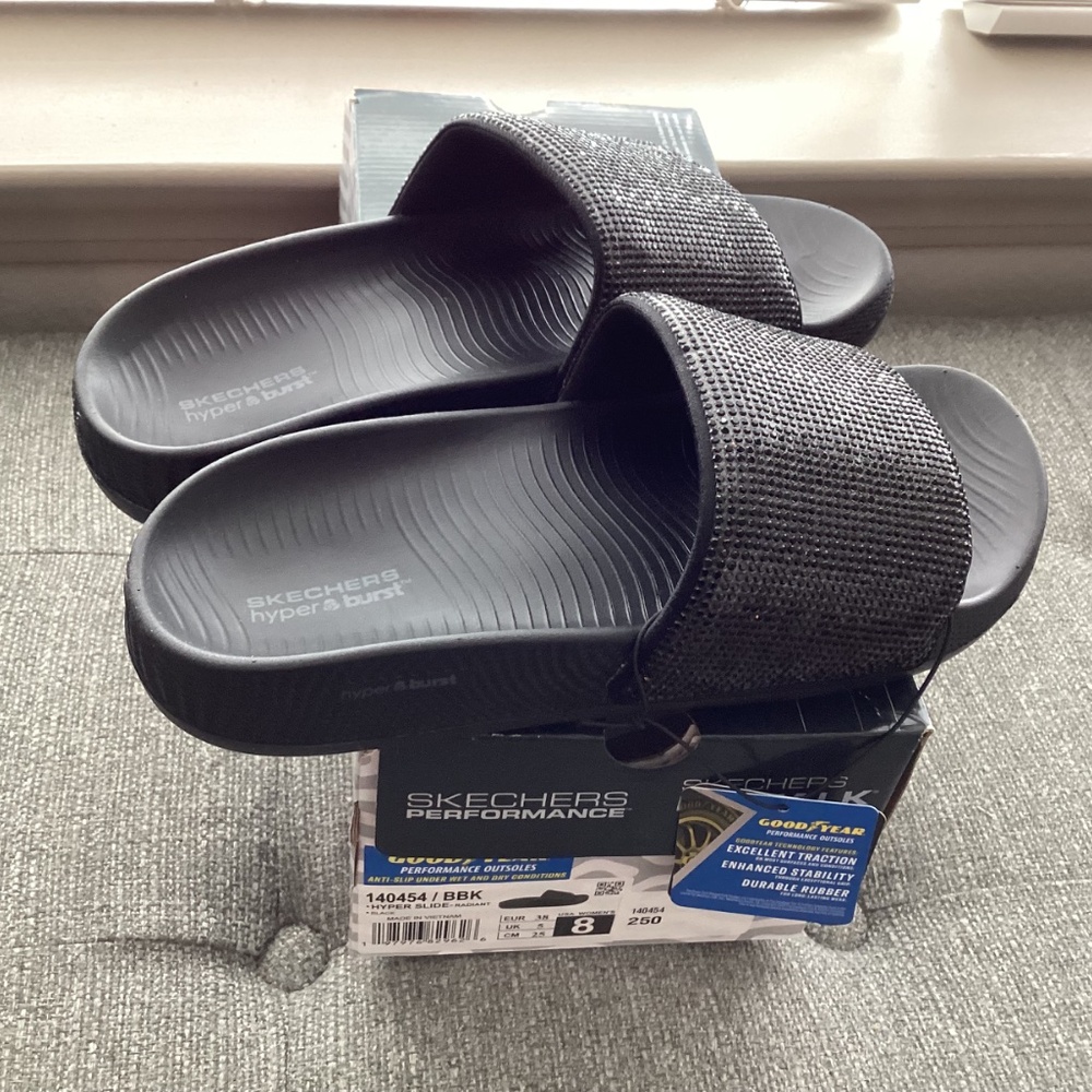 Skechers Women's Hyper Slide - Radiant Slide Sandals, size 8 - Picture 10 of 15